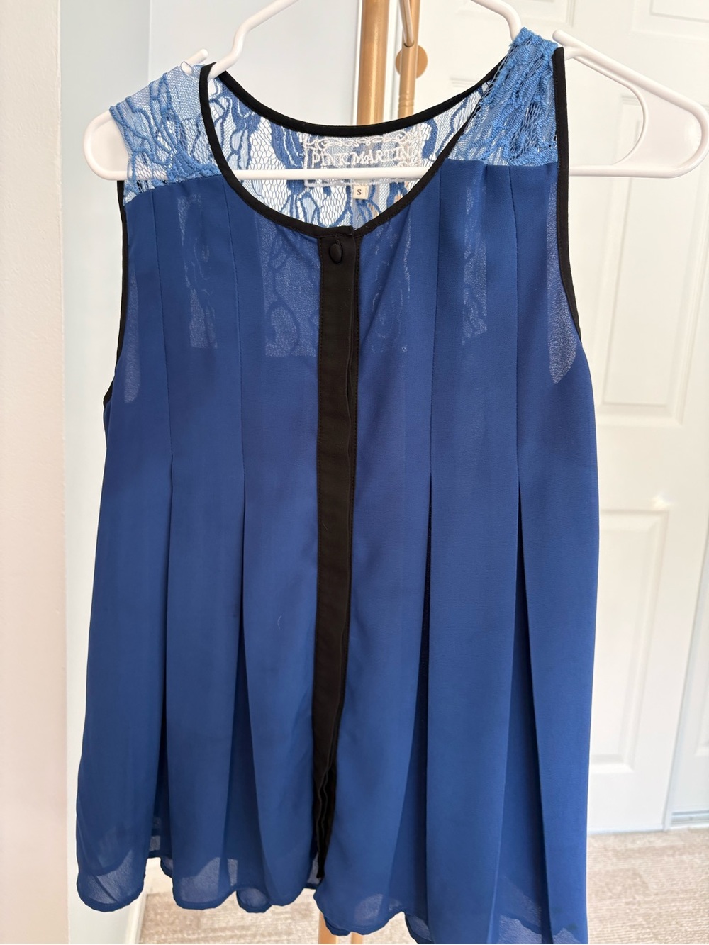 Portmans Blue Lace-Trim Pleated Sleeveless Top with Black Trim